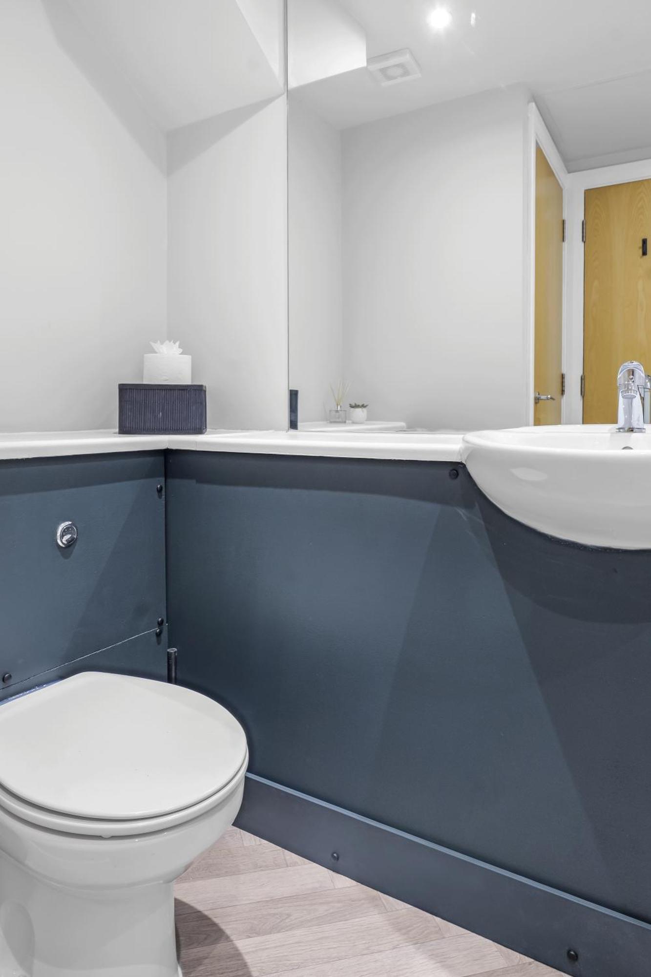 Apartment St George's Quarter - Luxury - Duplex - Free Parking - From - Free Wifi - Newly Renovated - Moorfeilds Liverpool