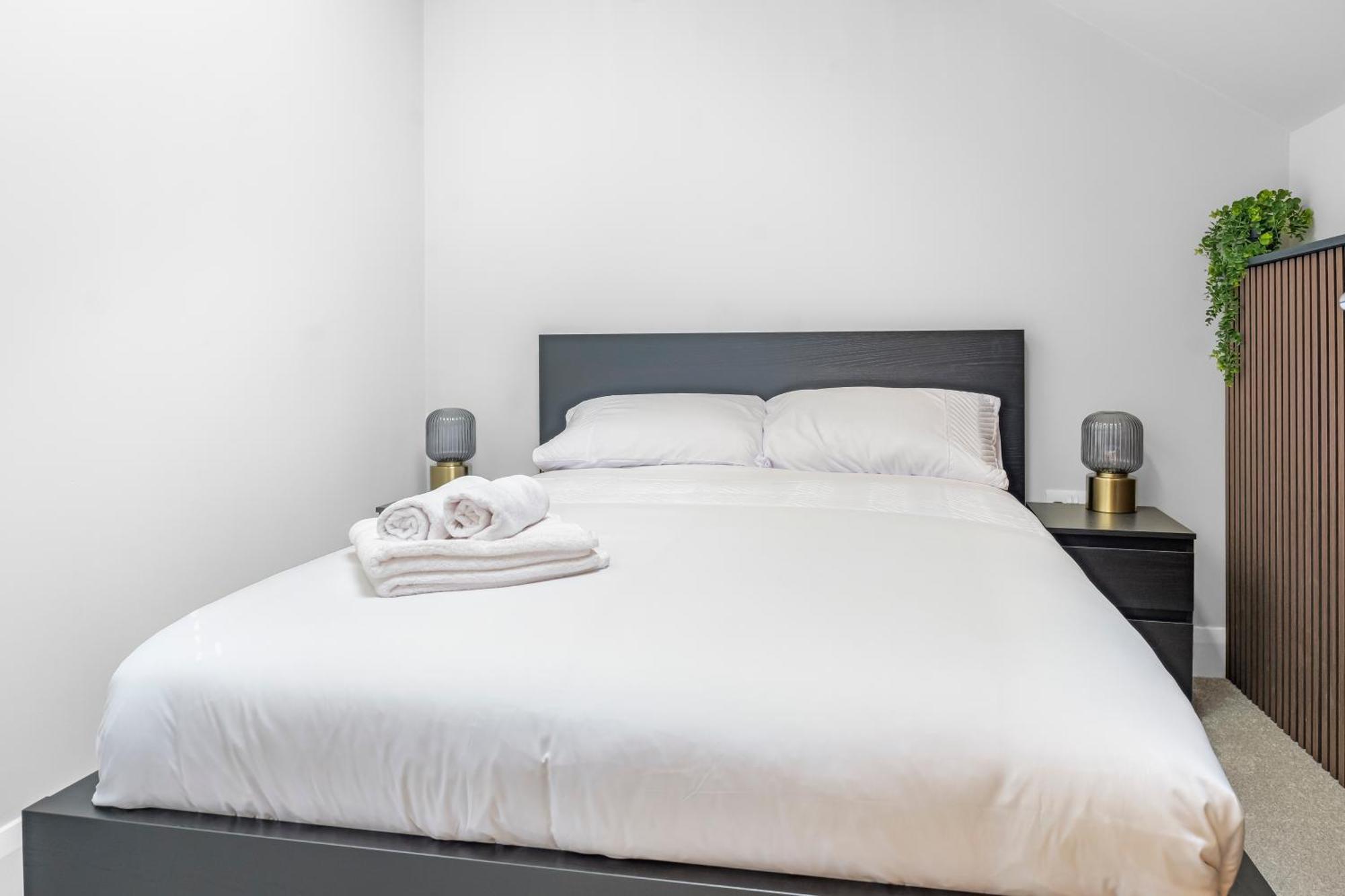 Apartment St George's Quarter - Luxury - Duplex - Free Parking - From - Free Wifi - Newly Renovated - Moorfeilds