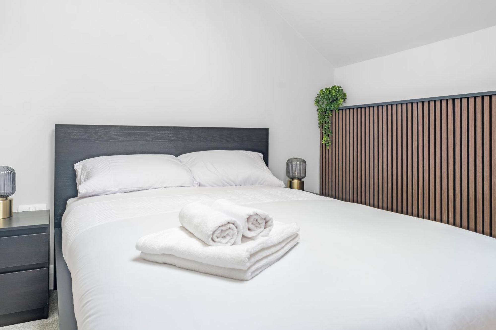 Apartment St George's Quarter - Luxury - Duplex - Free Parking - From - Free Wifi - Newly Renovated - Moorfeilds *