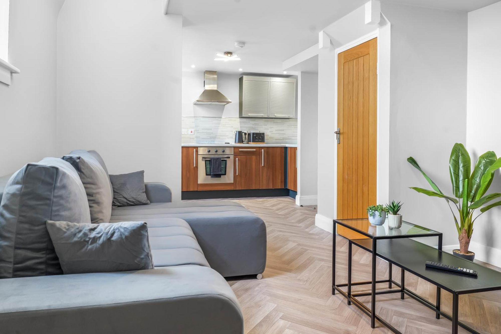 Apartment St George's Quarter - Luxury - Duplex - Free Parking - From - Free Wifi - Newly Renovated - Moorfeilds *